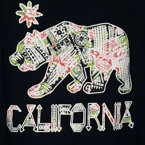 CANVAS Black Pink California Republic Bear Graphic